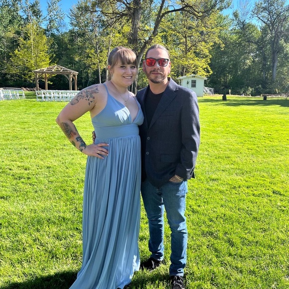 DONATED Beautiful pleated maxi dress - Picture 12 of 13